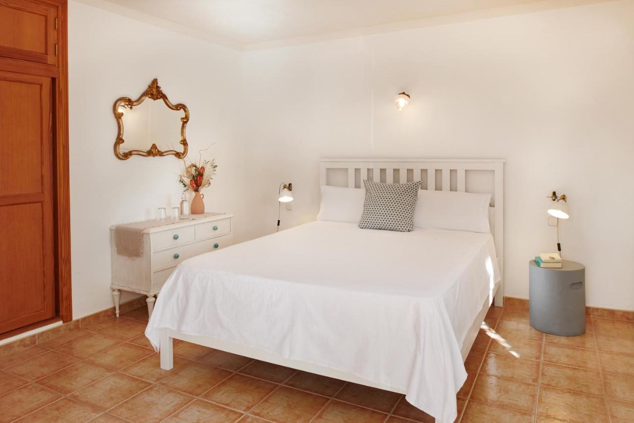 อโกรตูริสเม เปโรลา - สำหรับผู้ใหญ่เท่านั้น Guest House ยูคมายอร์ ภายนอก รูปภาพ