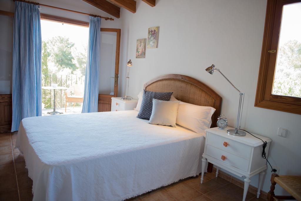 อโกรตูริสเม เปโรลา - สำหรับผู้ใหญ่เท่านั้น Guest House ยูคมายอร์ ภายนอก รูปภาพ