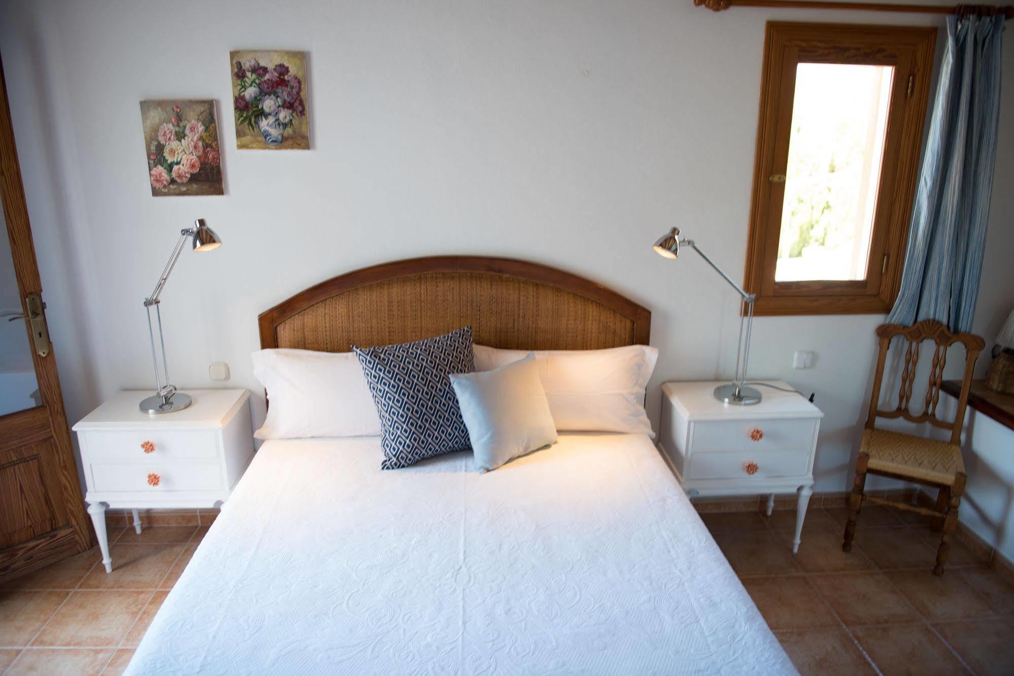 อโกรตูริสเม เปโรลา - สำหรับผู้ใหญ่เท่านั้น Guest House ยูคมายอร์ ภายนอก รูปภาพ